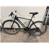 Image 2 : ALTON COMPASS BLACK 21 SPEED HYBRID STYLE RACING BIKE