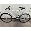 Image 2 : CRITICAL CYCLES WHITE SINGE SPEED FIXED GEAR ROAD BIKE