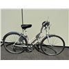 Image 2 : SEARS FREE SPIRIT 5 WHITE 5 SPEED VINTAGE TOUR BIKE