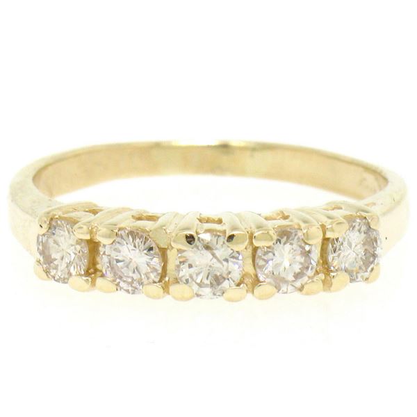 Classic 14k Yellow Gold 0.75 ctw Diamond Wedding Band