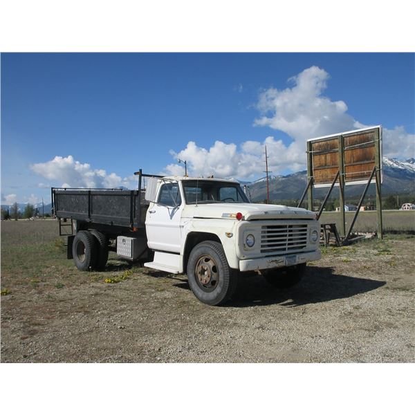 1972 Ford F600 Dump Truck- 390 Block With 361 Heads- Less Than 20000 Miles On Motor- Like New Tires