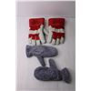 Image 4 : Lot of Assorted Accessories - Toques, Socks, Gloves n