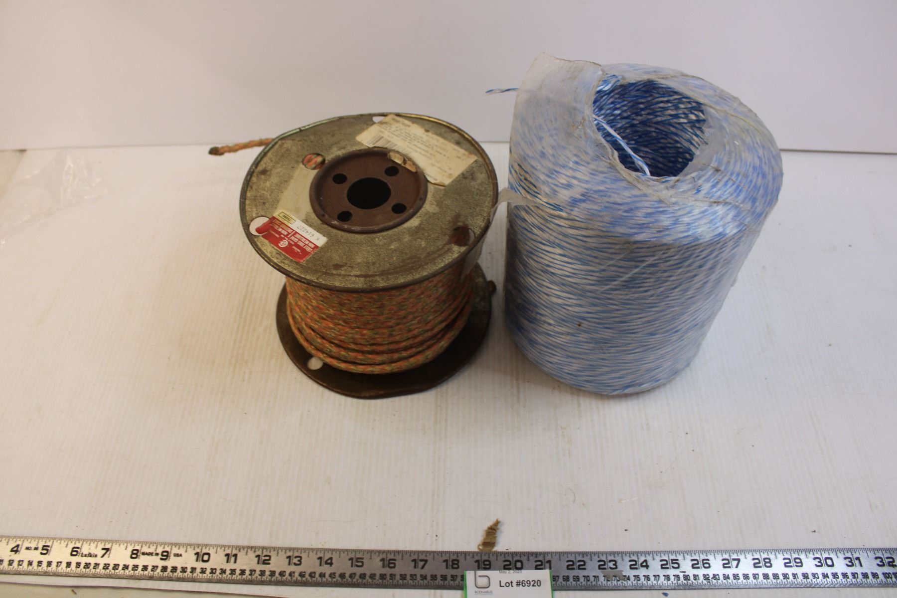 Braided string and normal String - Bodnarus Auctioneering