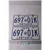 Image 1 : (2) Vintage 1970 Ontario License Plates