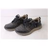 Image 2 : Mens Pair of Sketchers Sneakers - Size 9
