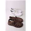 Image 4 : (2) Pairs of Mens Shoes - Approximately Size 9 or 10