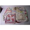 Image 2 : Lot of Vintage Handkerchiefs