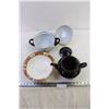 Image 2 : Tea pot and bowl and pot