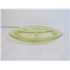 Image 2 : Vintage Yellow Madrid Divided Depression Glass Dish (chipped)