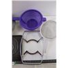 Image 4 : 2 strainers and 2 cooking pans and other kitchen items