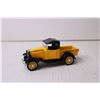 Image 2 : Die Cast Car - 1932 Chevy Open Cab Pickup, 1:32 Scale