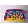 Image 2 : Looney Tunes Serving Tray with Legs