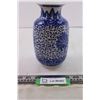 Image 1 : Blue and white vase