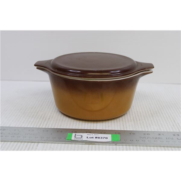 Old orchard bowl with lid 11/2 QT