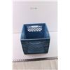 Image 4 : Grey tub and blue crate