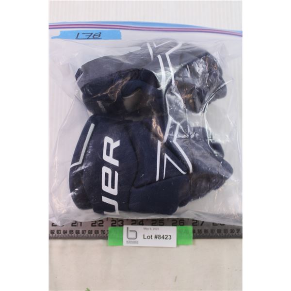 Childrens Bauer nsx hockey gloves