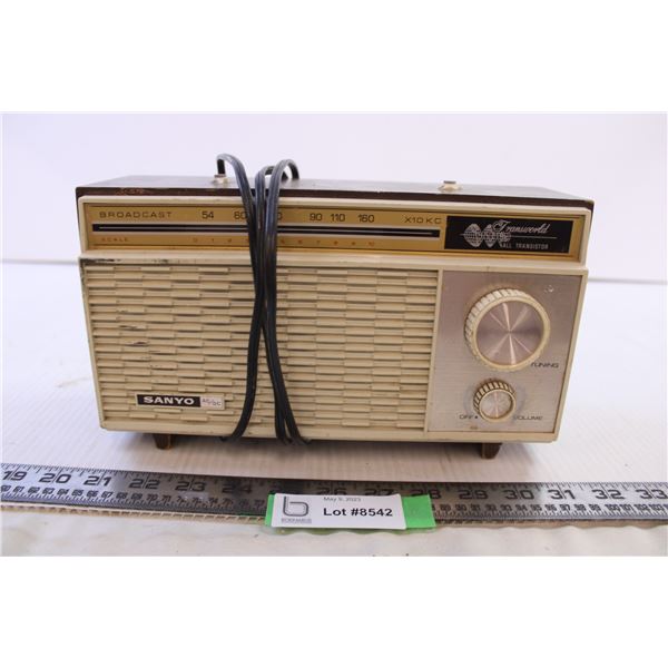 Sanyo Transistor Radio