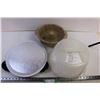 Image 1 : Cake carrier and bowl