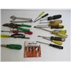 Image 2 : Flat of Small Hand Tools -Screw Drill & Counter Sink Set