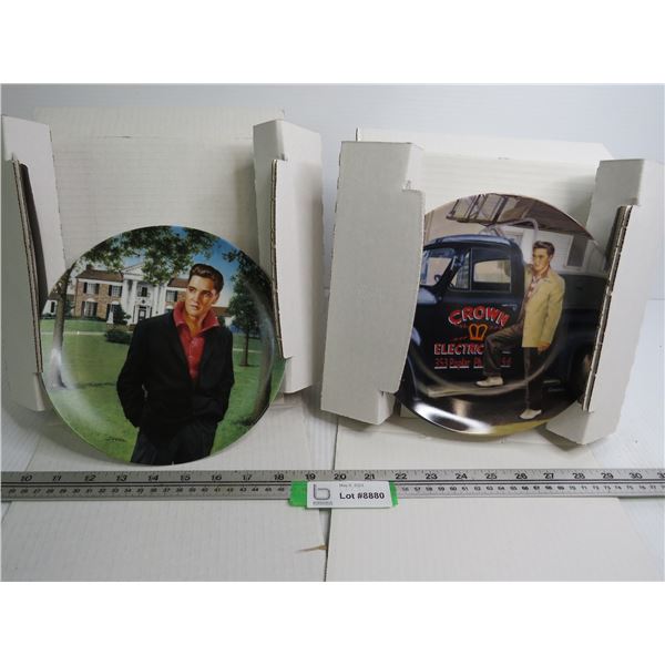 (2) Elvis Presley Collectable Plates (one is musical)