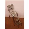 Image 1 : *Vintage High Chair - 2 ft