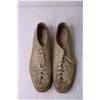 Image 6 : 1950s Bowling Shoes and Gloves - Approximately Size 9 Mens