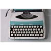 Image 2 : Vintage Zephyr II Type Writer