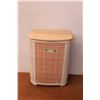Image 1 : *Vintage Laundry Hamper