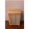 Image 5 : *Vintage Laundry Hamper