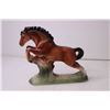 Image 5 : (3) Ceramic Horse Figurines (Large Horse has a Broken Leg)