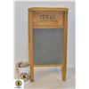 Image 1 : IDEAL ANTIQUE WASHBOARD METAL & WOOD 17"