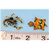 Image 1 : LOT OF 2 BROOCHS, GOLD TONE &