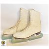 Image 1 : VINTAGE LADIES "MT. ROYAL PRO" ICE SKATES- SZ 9