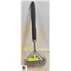 BRISTLE FREE BRUSH AND SCRAPPER SAFE BBQ BRUSH FOR