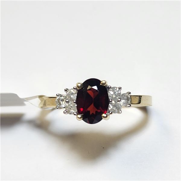 BZ1428-5 10K GARNET 18" DIAMOND RING