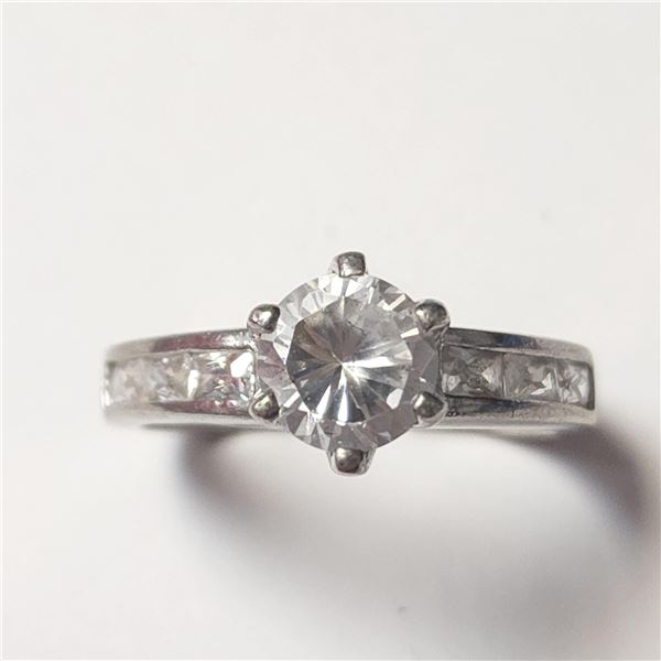 BZ1428-33 SILVER CZ RING