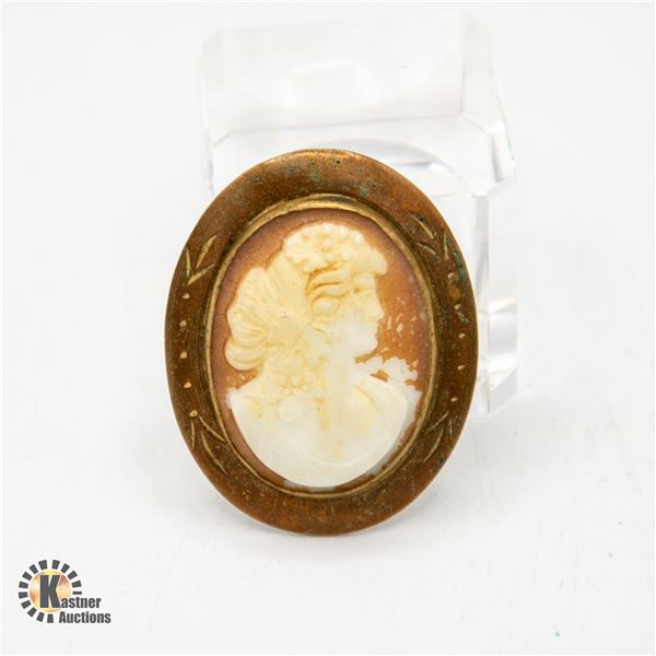 ANTIQUE CAMEO