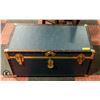 Image 1 : ESTATE STORAGE TRUNK