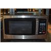 Image 1 : TOSHIBA BLACK AND STAINLESS MICROWAVE