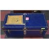 Image 1 : BLUE STORAGE TRUNK