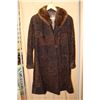 Image 1 : VINTAGE LAMBS WOOL & MINK COLLAR FUR COAT