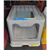Image 1 : CAT LITTER BOX