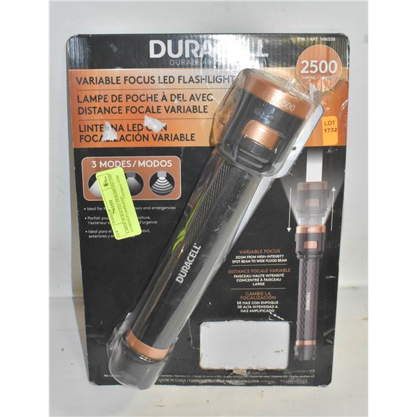 LARGE DURACELL DURABEAM 2500 LUMENS FLASHLIGHT