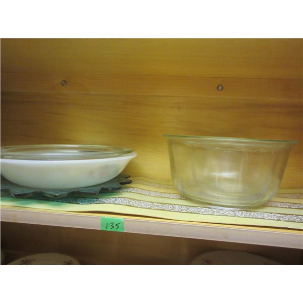 KITCHEN:  PLATES, BOWLS, SERVING PLATES, MIXING BOWLS (CONTENTS OF 2 SHELVES)