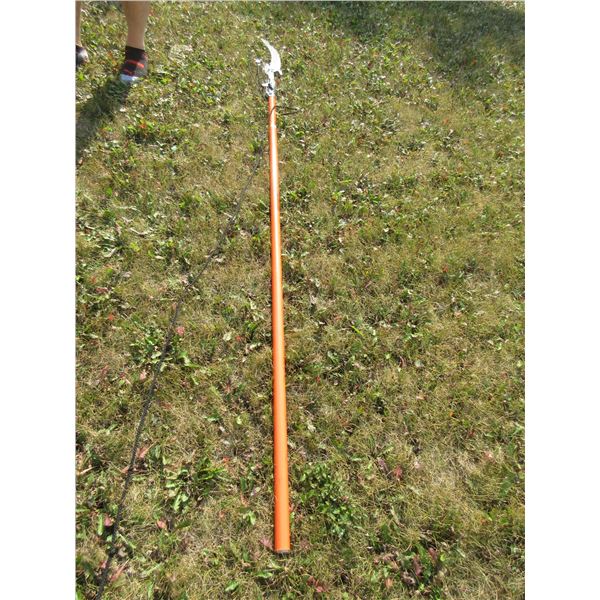 SHELD BLACK & DECKER TREE PRUNER