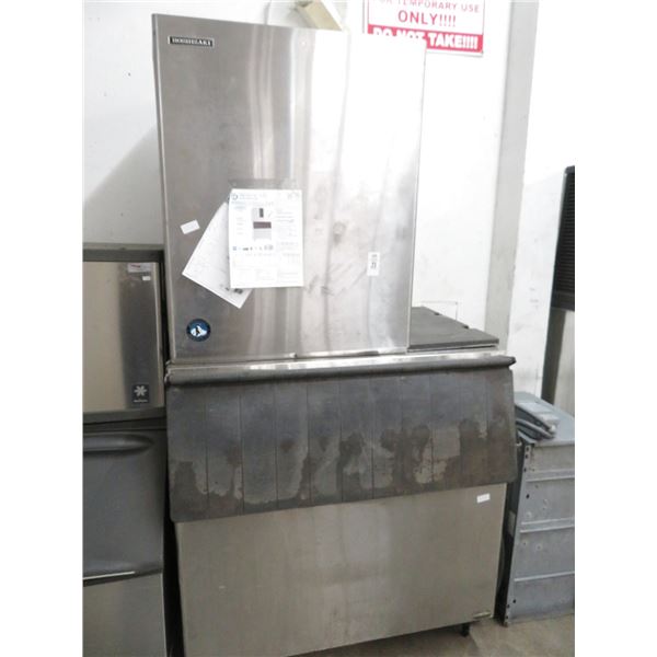 Hoshizaki 900 Lb. Ice Machine w/S/S Ice Bin, Remote Condenser