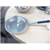 Image 1 : Large Aluminum Fry Pan