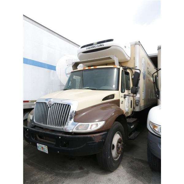 2003 Intl #4300 SBA 4X2 DT4666 Thermo King Ref. 20' Box Truck - Runs & Drives