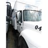 Image 5 : 2003 Intl 4300 SBA 4X2 DT466 DSL 20' Copeland Ref. Box Truck - Runs