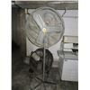 Image 1 : Nova Pedestal Fan